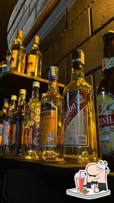 Descubra diferentes drinques oferecidos no Charada - Tap House - Franquia Charada