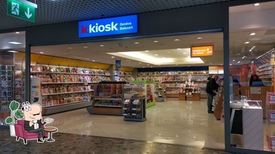 Siediti a un tavolo di k kiosk
