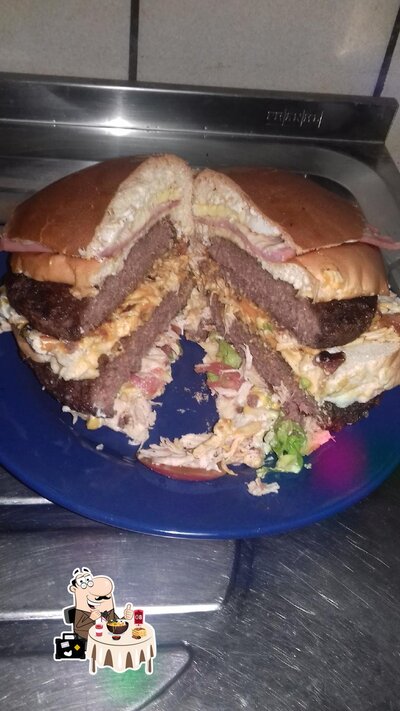 Platos en Mandi burguer