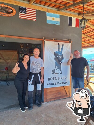 Veja imagens do interior do Pit Stop Canastra [monumento rota biker 17]