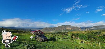 Você pode espairecer no na área externa do Camping e Restaurante Geraldo Dodora