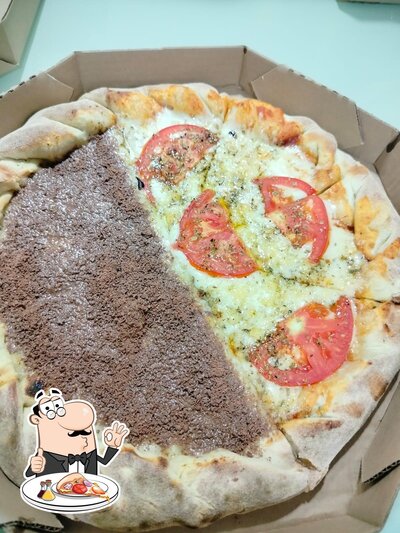 No Pizzaria Bari, você pode desfrutar de pizza