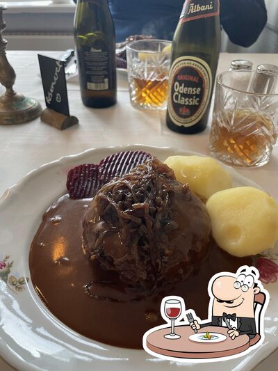 Nourriture à Landevejskroen Lindelse (tidl. Lindelse Kro)