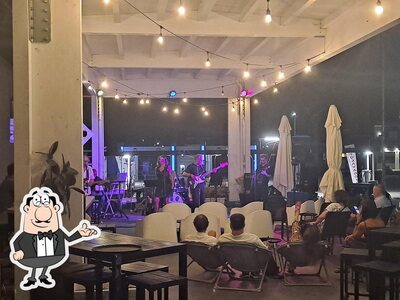 Siediti a un tavolo di Nero Lab Infernetto - Ristorante Bistrot