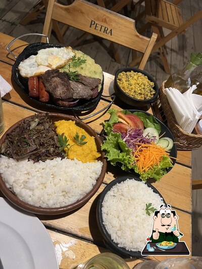Platos en Canela Preta - Bar e Restaurante