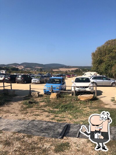 Puoi goderti l'aria fresca dal dehors di MedCafe
