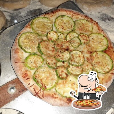 Consiga pizza no Recanto Forneria