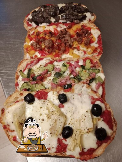 A EL FORNARETTO, puoi ordinare una bella pizza