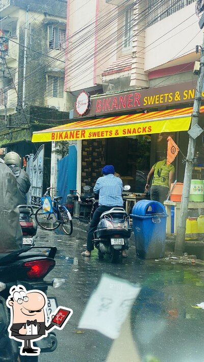 Enjoy the view at the outside area of Bikaner Sweets & Snacks (2nd branch of Khalpara)