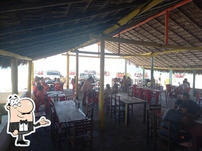 Veja imagens do interior do Barraca - O Leonardo I barraca e restaurante na praia uruau Beberibe CE