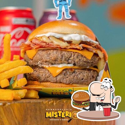 Peça um dos hambúrgueres servidos no Hamburgueria Mistério