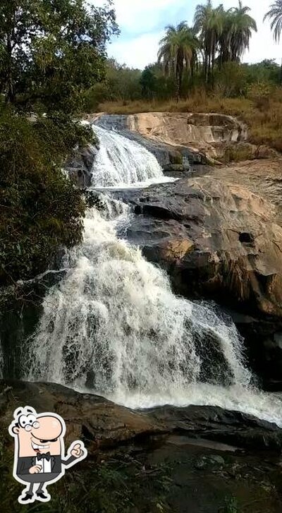Veja imagens do exterior do Restaurante e Bar Pé de couve eixo quebrado