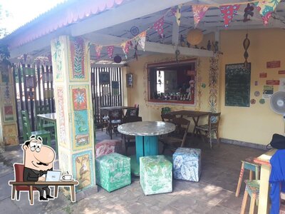 O interior do Siriá Bistro Vegetariano e vegano