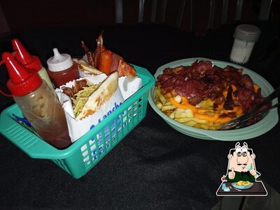 Platos en Mana sanduicheria e pizzaria