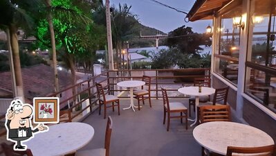 Veja imagens do interior do Pizzaria Bananalle