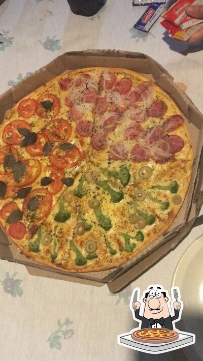 Consiga pizza no PIZZARIA SAMPAS
