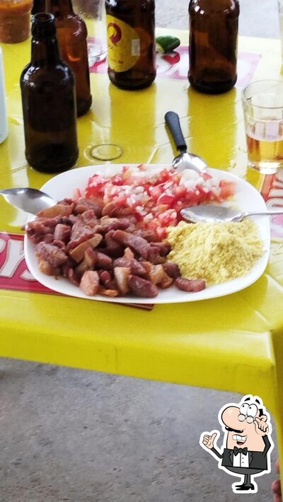 Veja imagens do interior do Biroska Bar