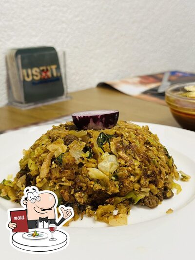 Platti al AWM Food Corner