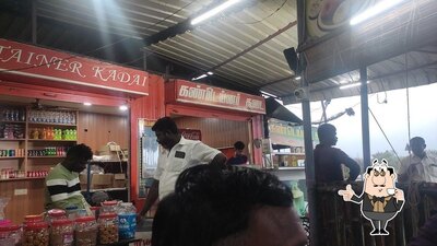 CONTAINER KADAI serves a variety of drinks