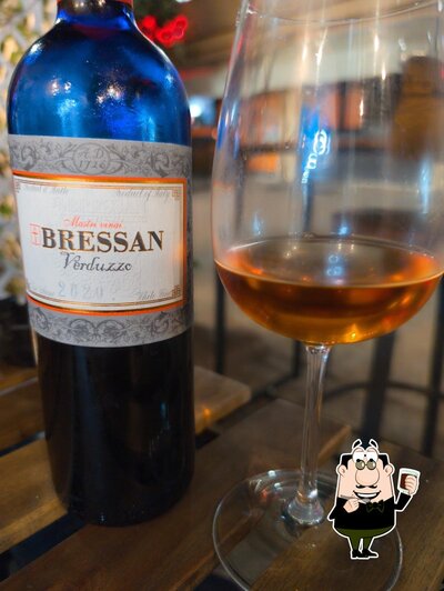 Assaggia i tanti drink che propone Sete Castiglioncello