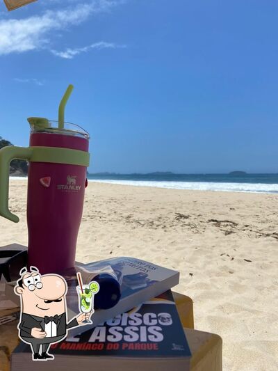 Você pode desfrutar de uma bebida do menu