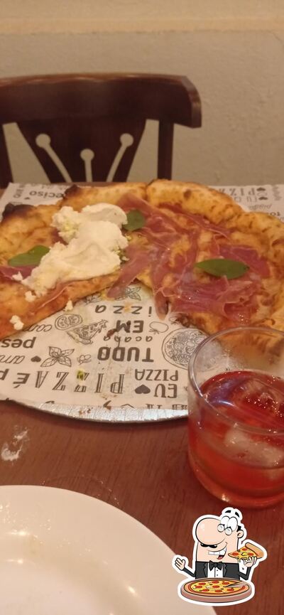 No Cactús Pub, você pode provar pizza