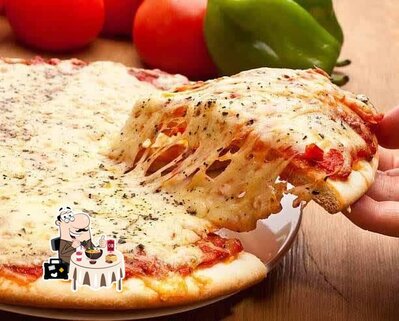 Food at Famliy Night Pizza