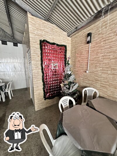 Veja imagens do interior do Pizzaria e Lanchonete do Roque