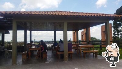 O interior do Operadora e Lanchonete Parada do Guartela