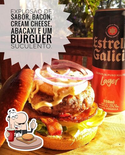Delicie-se com um hambúrguer no ROÇA LANCHES E MERCEARIA