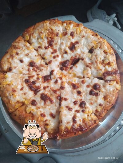 At Pizza & Sweets Star Restaurant 24/7, you can get pizza