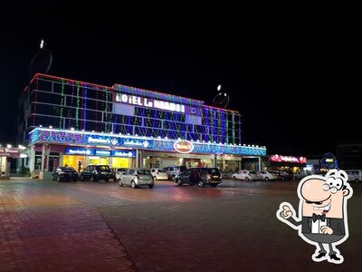 The outside part is an important feature of Domino's Pizza Karjan, Vadodara
