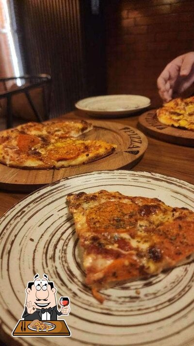 Order pizza at PizzaWorks