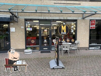 L'intérieur de M Plein