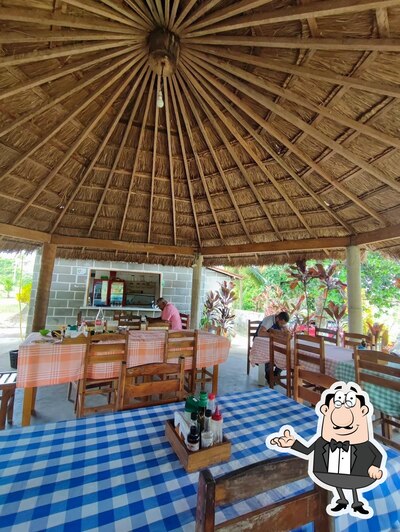 Veja imagens do interior do Restaurante da Ninha - A melhor Galinha Caipira da Região