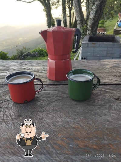 Experimente diferentes drinques oferecidos no Mirante Restaurante e Turismo Rural