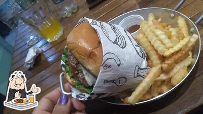 Platos en Motor Burguer