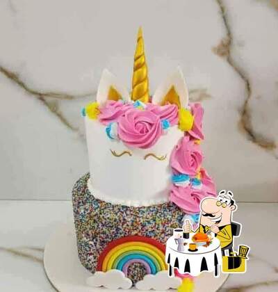 Food at Denova Cakes