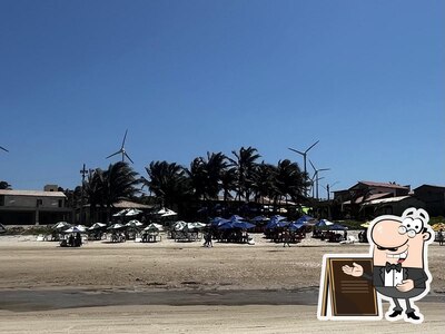 Você pode espairecer no na área externa do Barraca Mestre Pedro Praia das Fontes Beberibe Ce