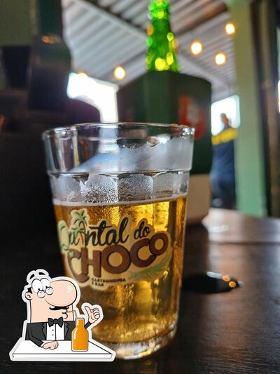 Experimente diversos bebidas oferecidos no Quintal do Choco
