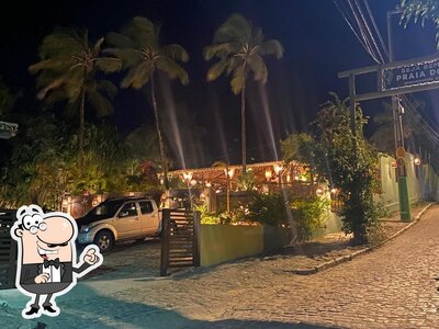 Você pode espairecer no exterior Lounge Resto-Bar