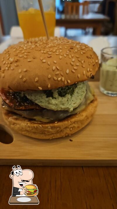 General Black Burger serve uma seleção de opções para os amantes dos hambúrgueres