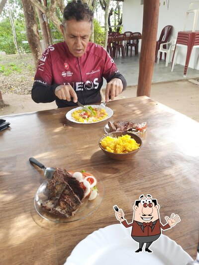 Comida em Restaurante Tempero Rústico