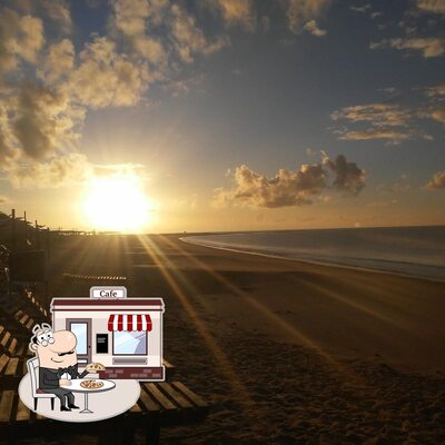 Veja imagens do exterior do Barraca Brilho do Sol