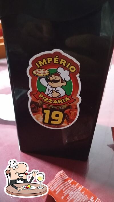 Platos en Império pizzaria