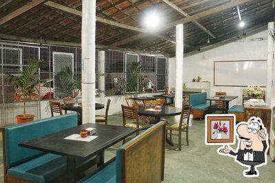 Veja imagens do interior do Pizzaria da Mainha