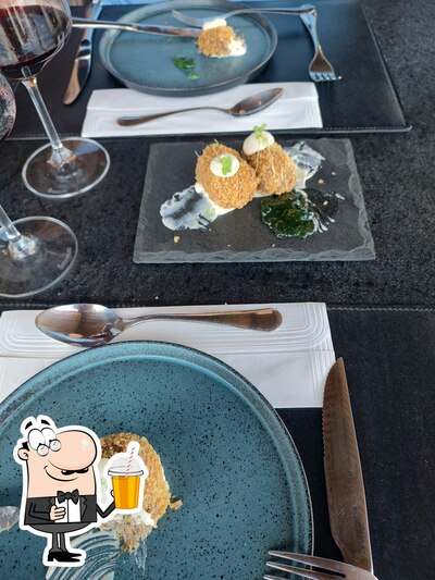 Desfrute de uma bebida no Restaurante Arenito