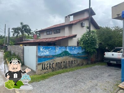 Veja imagens do exterior do Mercado da Barra