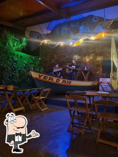 Veja imagens do interior do Restaurante e Peixaria Ver o Rio