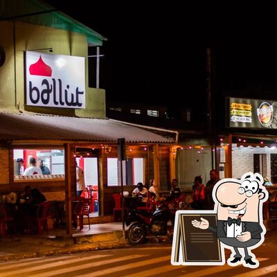 O exterior do Ballut Lancheria Árabe no Cassino